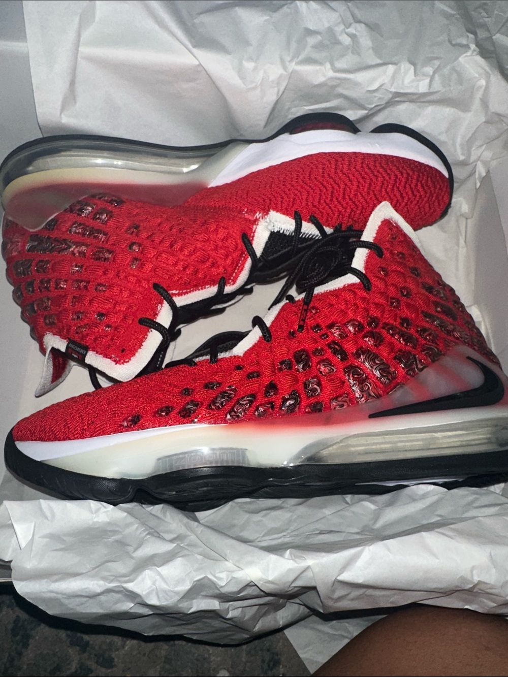 Men's Red Athletic Running Shoes - Breathable Knit Upper *LEBRON XVII
